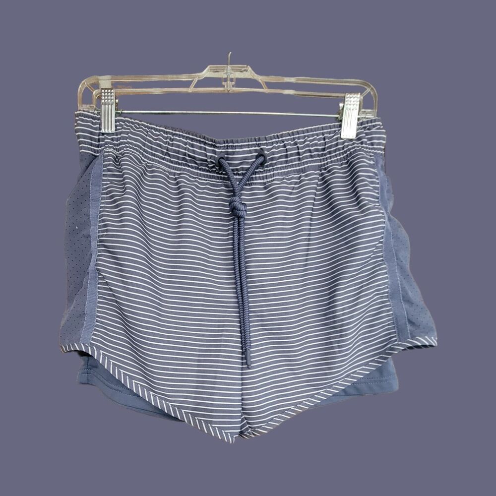 Tangerine Womens Shorts Size Small Gray Striped